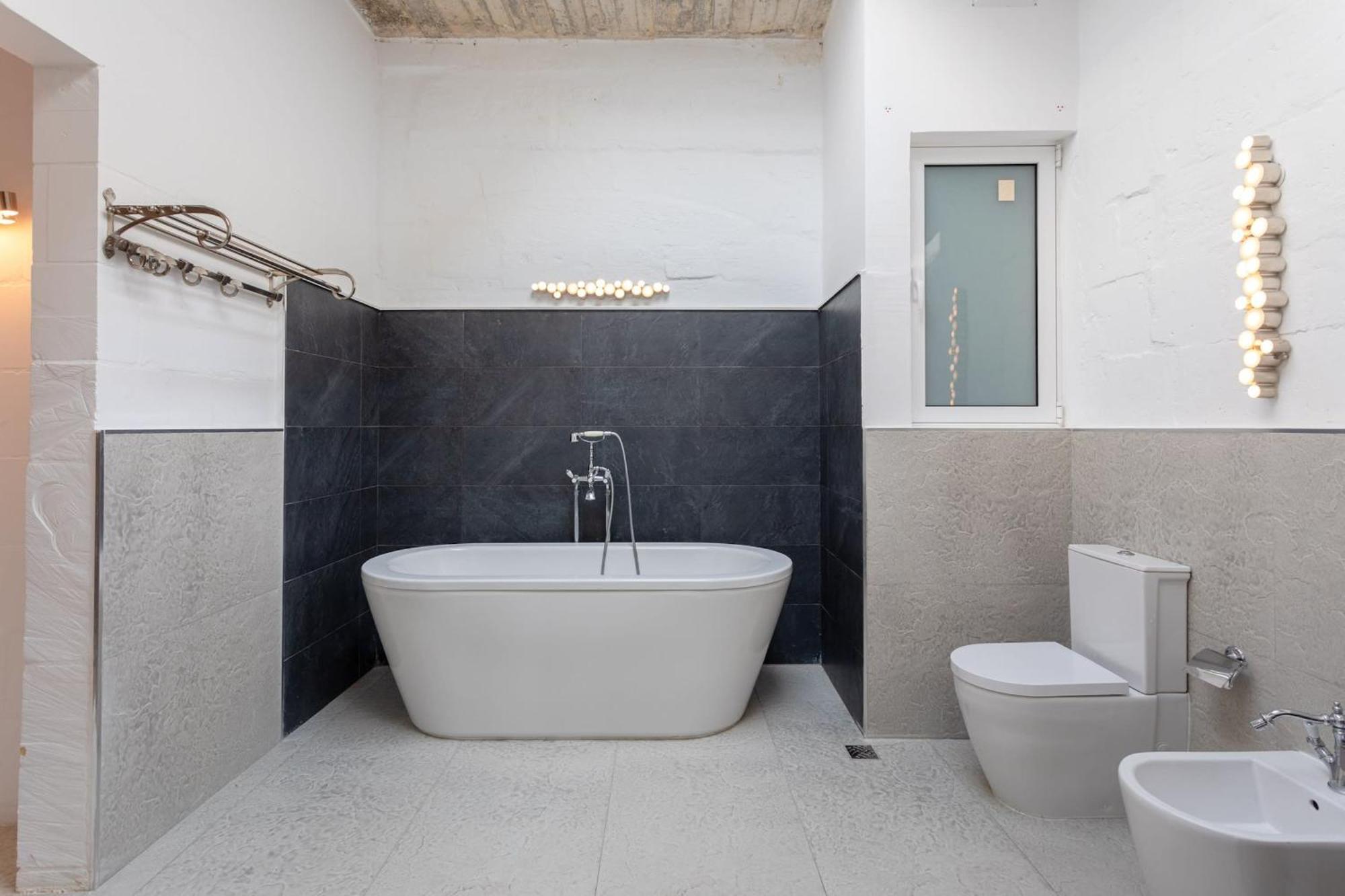 Exclusive 3br House With Rooftop Terrace - Cityapartmentstay فاليتا